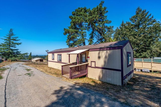 411 Highland Ave, Penngrove, CA 94951