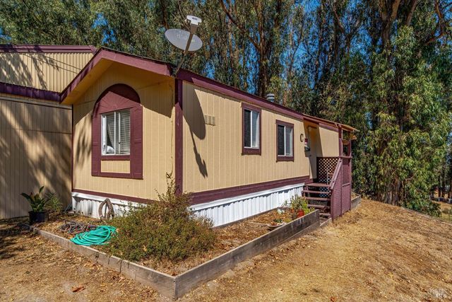 411 Highland Ave, Penngrove, CA 94951