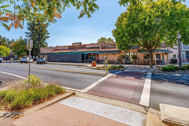 411 Highland Ave, Penngrove, CA 94951