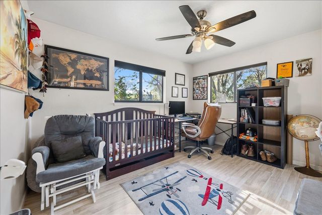 10585 Joeger Rd, Auburn, CA 95602