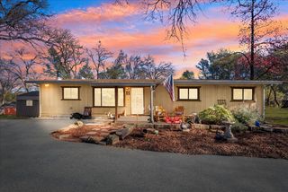 10585 Joeger Rd, Auburn, CA 95602