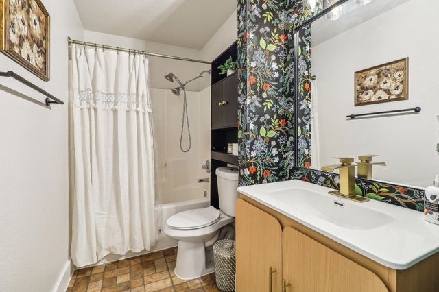 1113 Day Dream Drive, Fort Worth, TX 76052