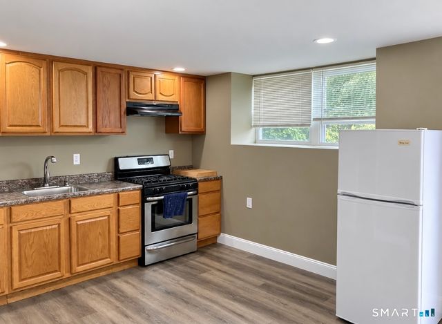77 Simsbury Street, Waterbury, CT 06704