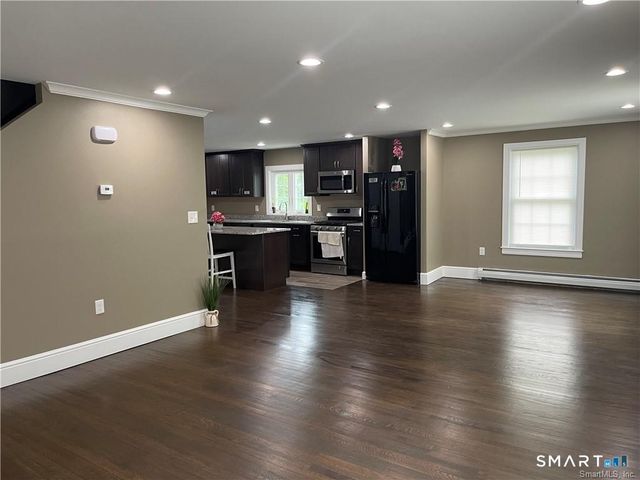 77 Simsbury Street, Waterbury, CT 06704