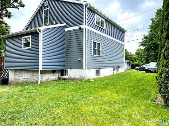 77 Simsbury Street, Waterbury, CT 06704