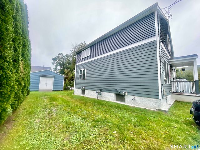 77 Simsbury Street, Waterbury, CT 06704