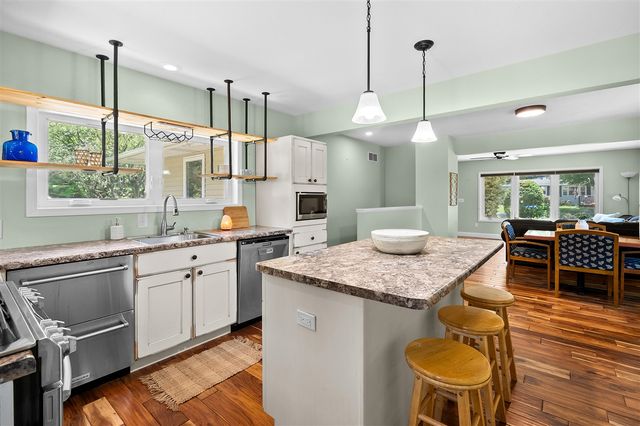68334 Apple Lane, Benton Harbor, MI 49022