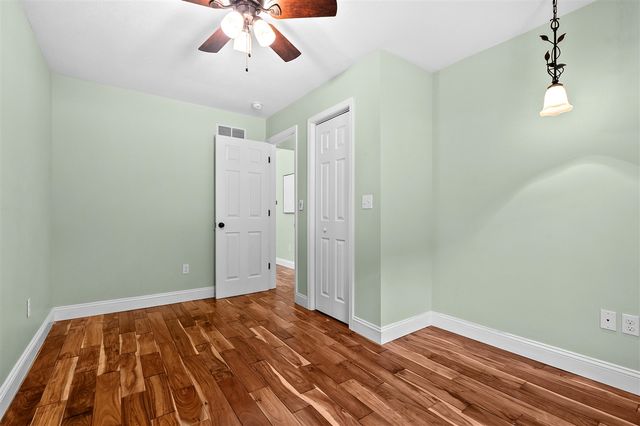68334 Apple Lane, Benton Harbor, MI 49022