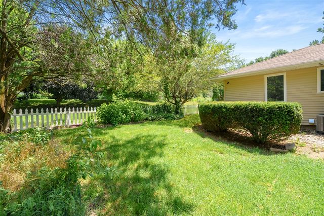 68334 Apple Lane, Benton Harbor, MI 49022