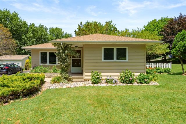 68334 Apple Lane, Benton Harbor, MI 49022