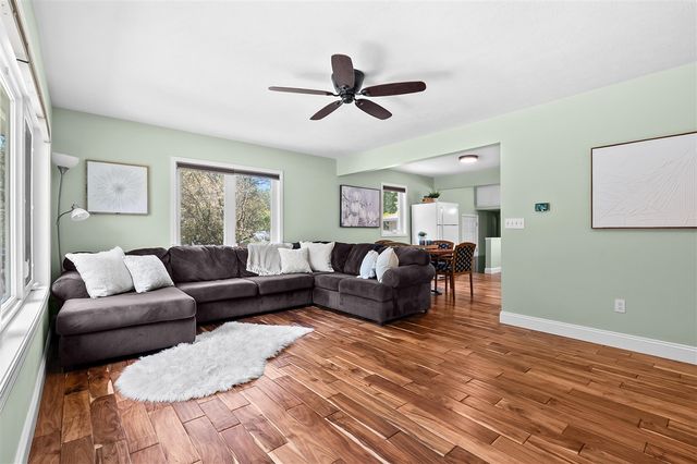 68334 Apple Lane, Benton Harbor, MI 49022