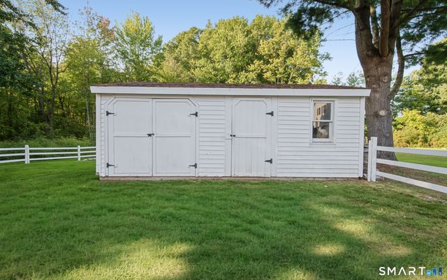68 Evergreen Road, Cromwell, CT 06416