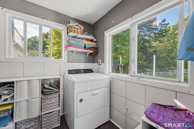 68 Evergreen Road, Cromwell, CT 06416
