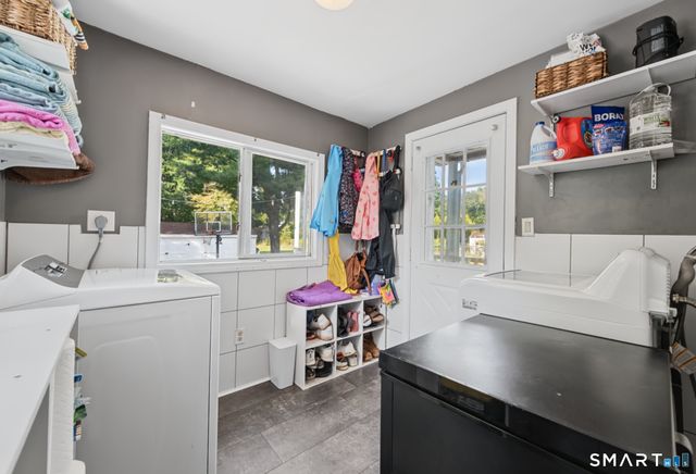 68 Evergreen Road, Cromwell, CT 06416