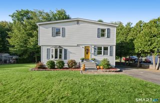 68 Evergreen Road, Cromwell, CT 06416