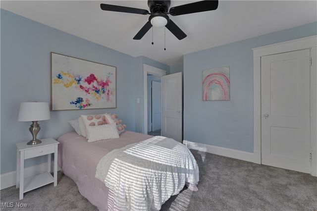 306 Maplewood Avenue, Struthers, OH 44471