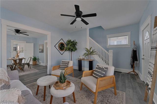 306 Maplewood Avenue, Struthers, OH 44471