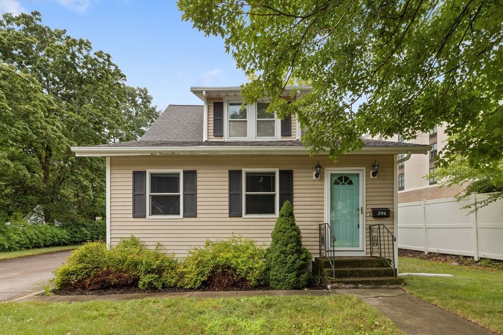 396 Central St, Mansfield, MA 02048