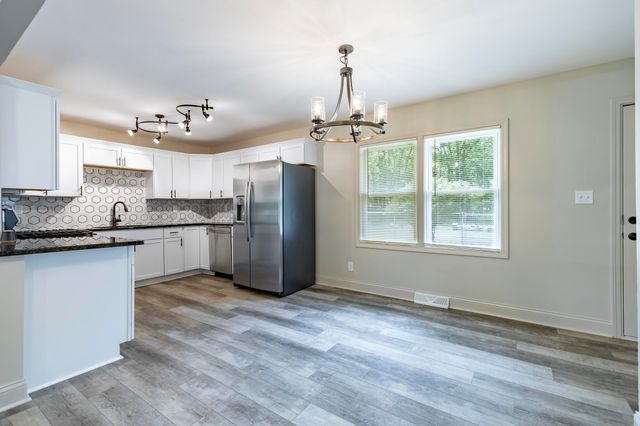 834 S Cline Avenue, Griffith, IN 46319
