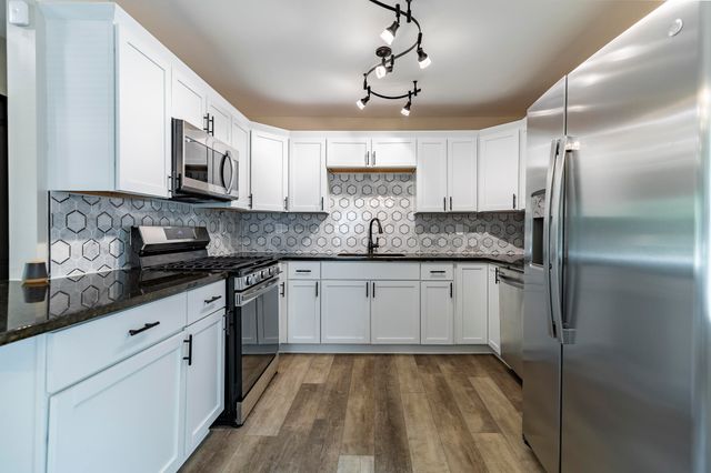 834 S Cline Avenue, Griffith, IN 46319