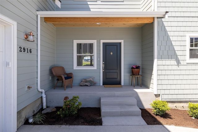 2916 K Avenue, Anacortes, WA 98221