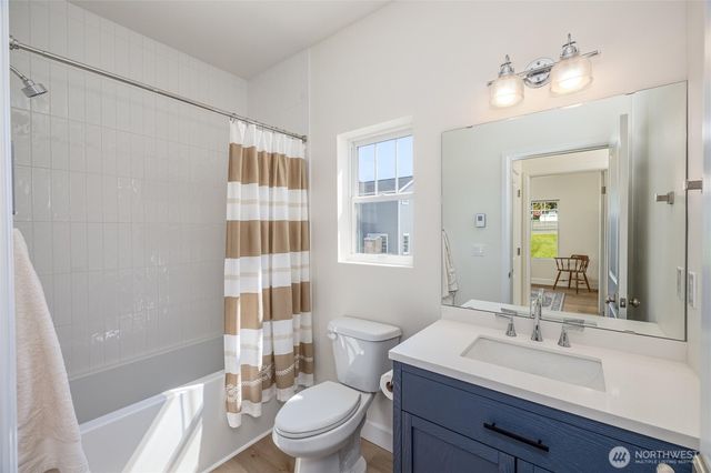 2916 K Avenue, Anacortes, WA 98221