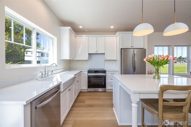 2916 K Avenue, Anacortes, WA 98221