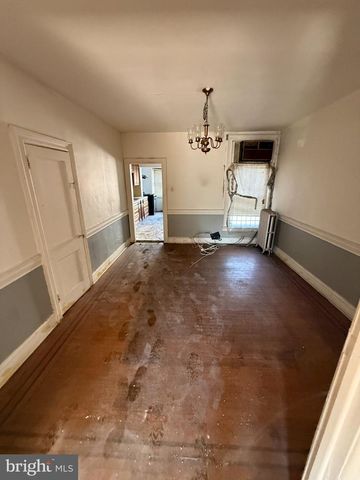 4856 N 8TH ST, Philadelphia, PA 19120