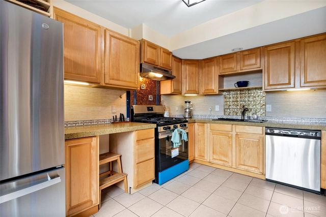 10320 Kay Way, Mukilteo, WA 98275