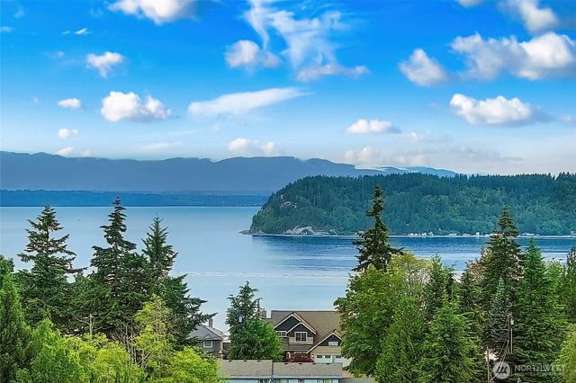 10320 Kay Way, Mukilteo, WA 98275