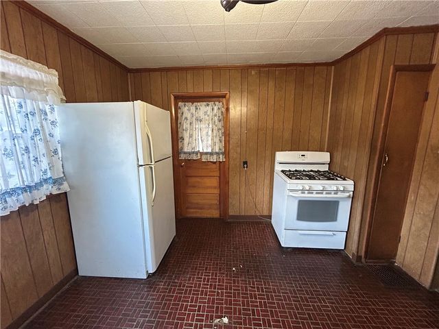 184 Sly Avenue, Corning City, NY 14830