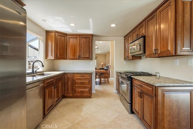 36330 Saint Raphael Dr, Murrieta, CA 92562