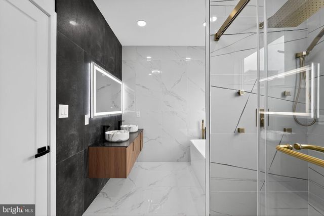 1424 S RINGGOLD ST, Philadelphia, PA 19146