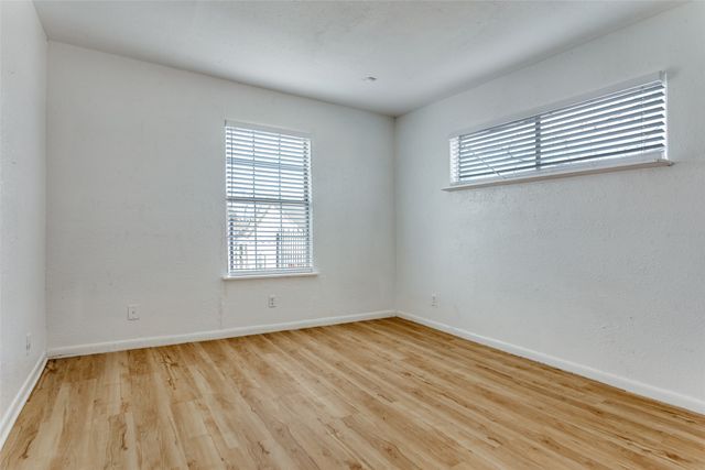 2625 Frazier Avenue, Fort Worth, TX 76110