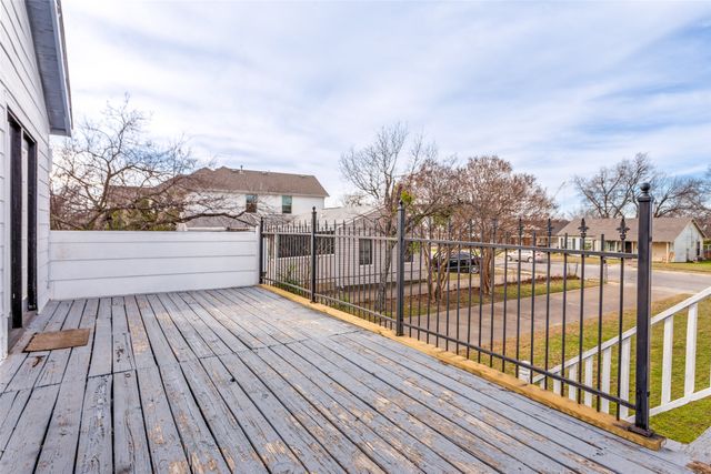 2625 Frazier Avenue, Fort Worth, TX 76110