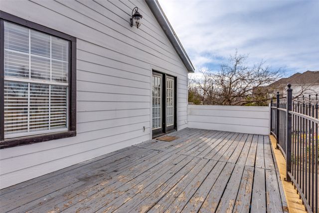 2625 Frazier Avenue, Fort Worth, TX 76110