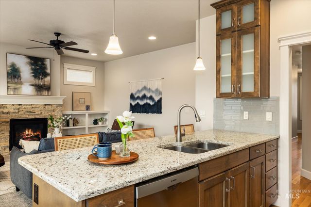 9805 W Wildbranch Dr, Star, ID 83669