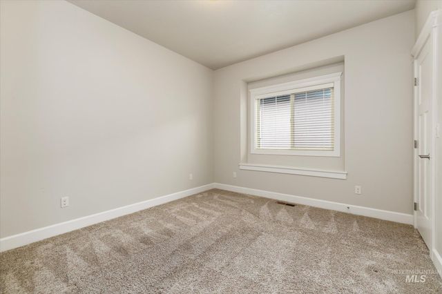 9805 W Wildbranch Dr, Star, ID 83669