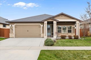 9805 W Wildbranch Dr, Star, ID 83669