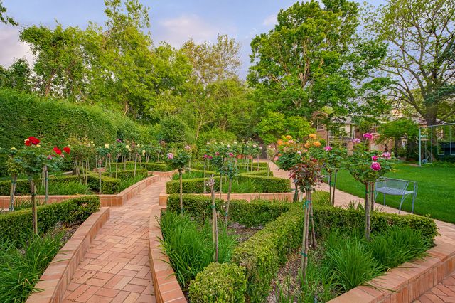 5007 Seneca Drive, Dallas, TX 75209