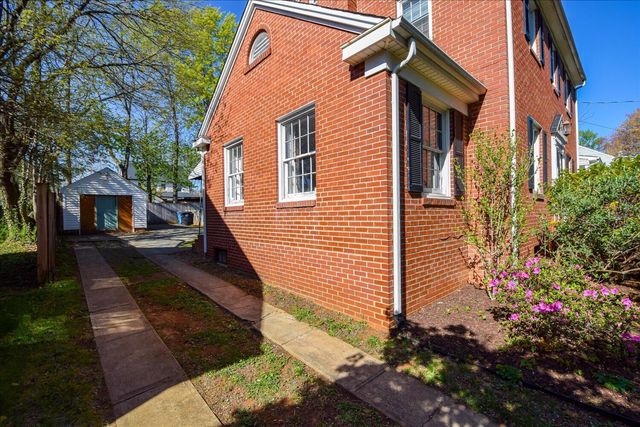 3424 Greenland AVE, Roanoke, VA 24012