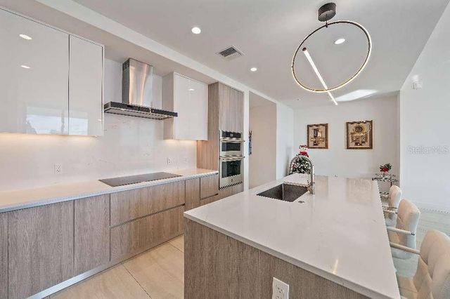 301 QUAY COMMONS 1707, Sarasota, FL 34236