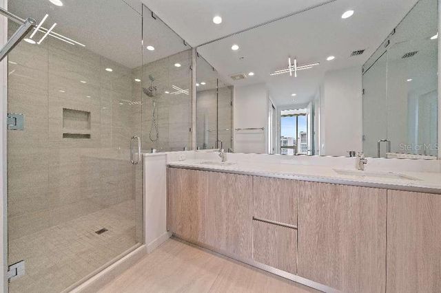 301 QUAY COMMONS 1707, Sarasota, FL 34236