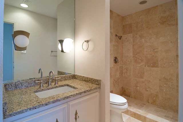 6335 W Northwest Highway 913, Dallas, TX 75225