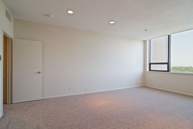 6335 W Northwest Highway 913, Dallas, TX 75225