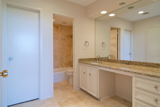 6335 W Northwest Highway 913, Dallas, TX 75225