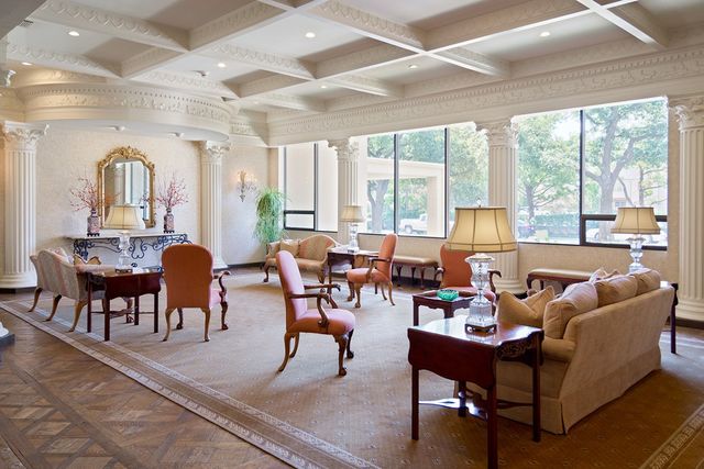 6335 W Northwest Highway 913, Dallas, TX 75225