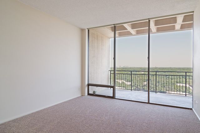 6335 W Northwest Highway 913, Dallas, TX 75225