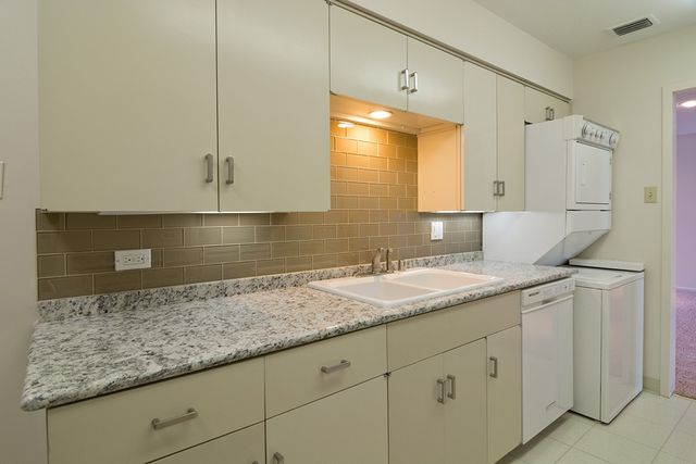 6335 W Northwest Highway 913, Dallas, TX 75225