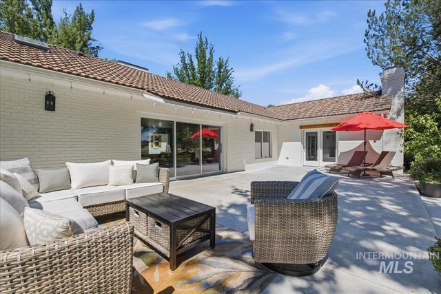 21420 Lakehaven Ln, Star, ID 83669